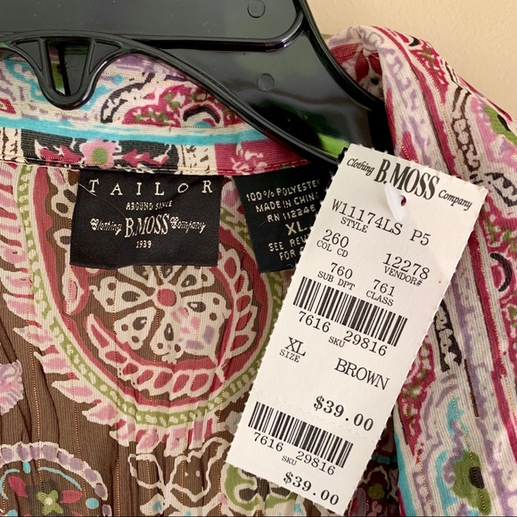 NWT Ruffled Button-down Blouse - Picture 2 of 3